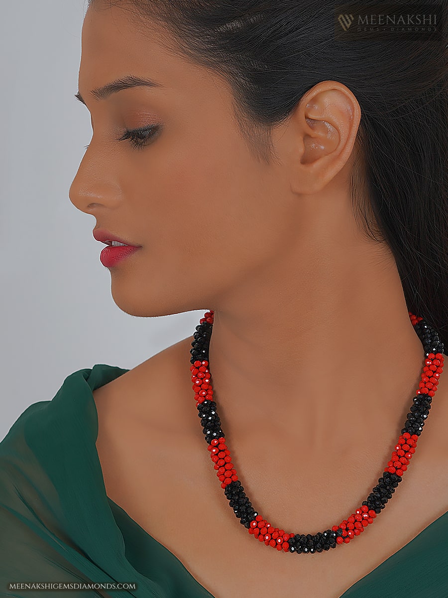 Ethnic Handcrafted Necklace - Red and Black - ArtisanSoul